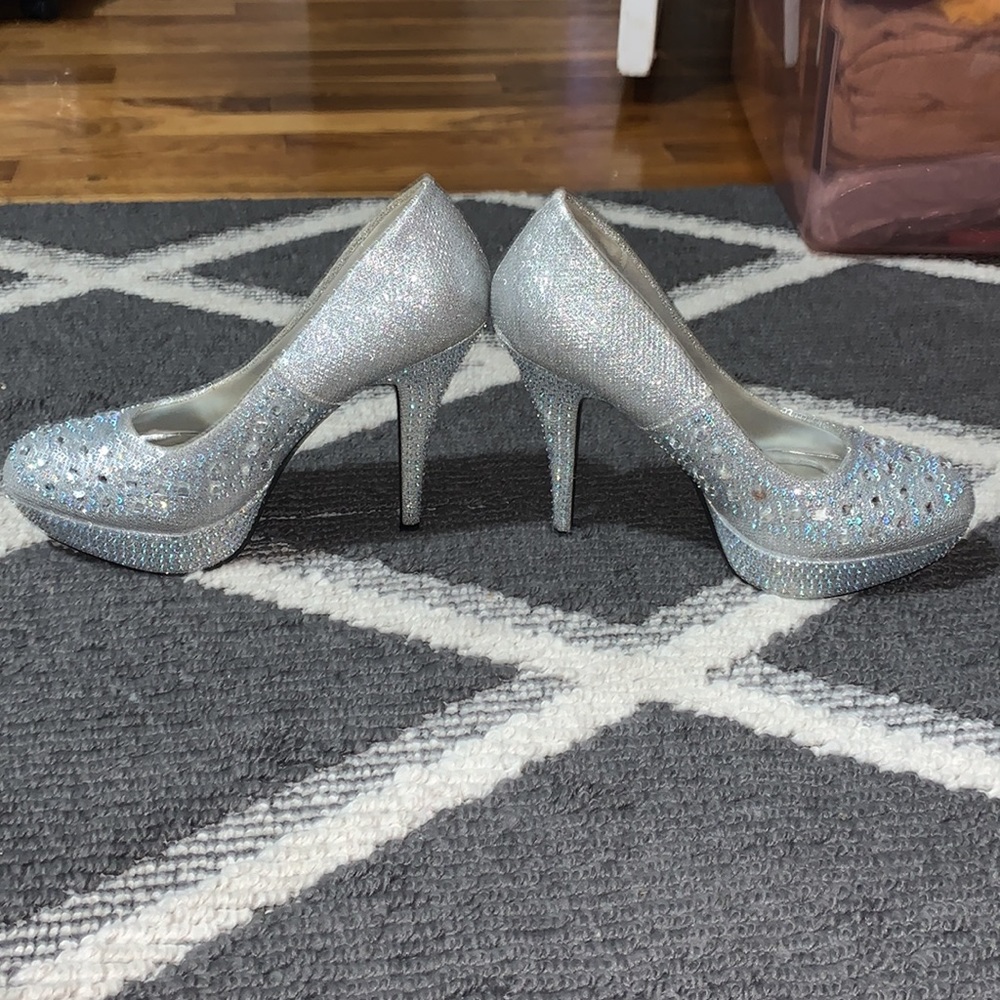 Heels - Picture 1 of 7